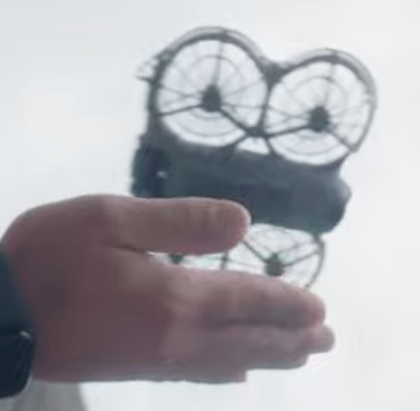 DJI Neo 2: Start von Hand mit Propellerschutz